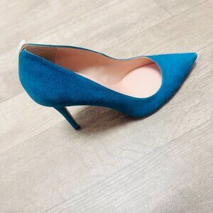 LIKE NEW Sarah Jessica Parker Suede Stiletto Pointy Toe Pumps in TEAL